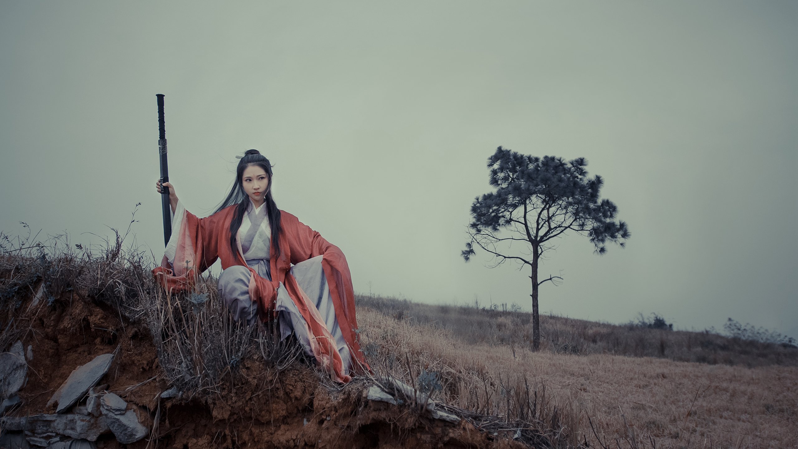 雷火电竞网站-决定性瞬间，范戴克连续得分拉开差距，巴拉圭强压威尔士