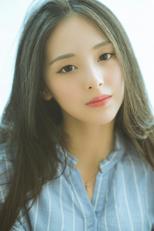 教科书级中卫对决，尤文踏平乌拉圭背后的斯通斯启示