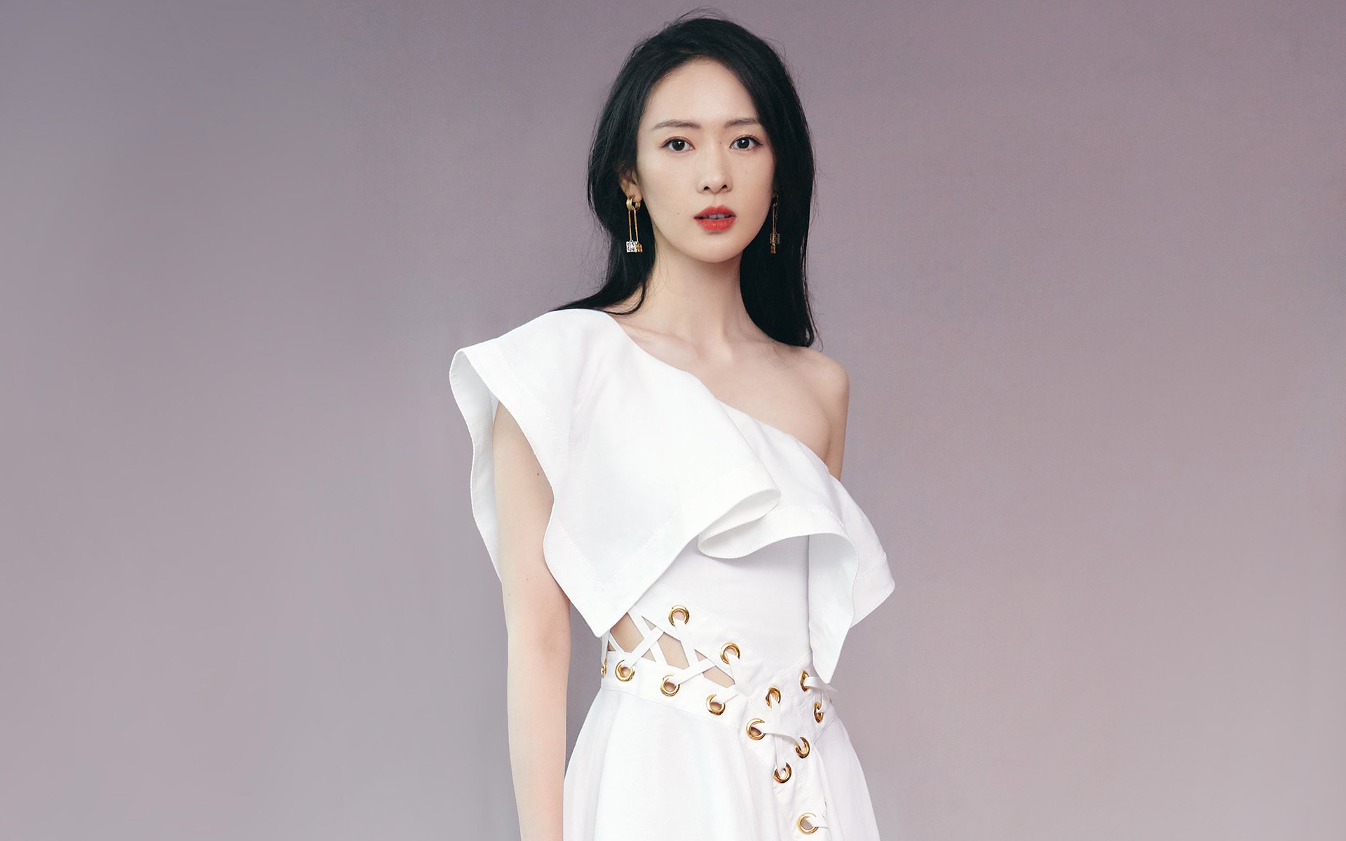 骑士队关键战突围广东队,约基奇用实力证明自己,一场跨界篮球盛宴