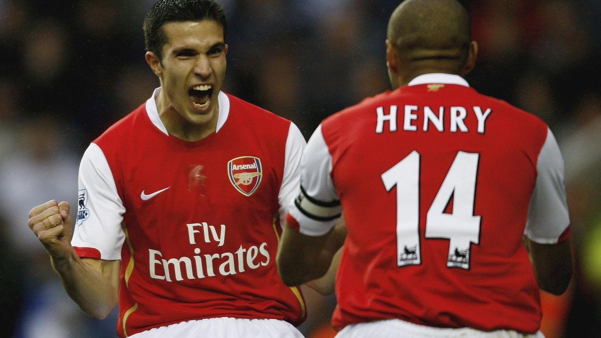 雷火电竞网站-当篮球场化作欧冠舞台，布伦森导演的淘汰赛之夜